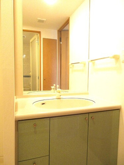 【洗面所】 | サーパス住吉 | 洗面台　内装後　※前回募集時2024年08月の写真