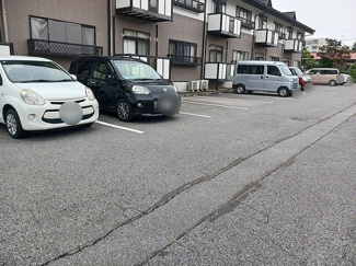 【駐車場】 | オーキッドハイツ | 車をお持ちの方に嬉しい駐車場付きの物件です