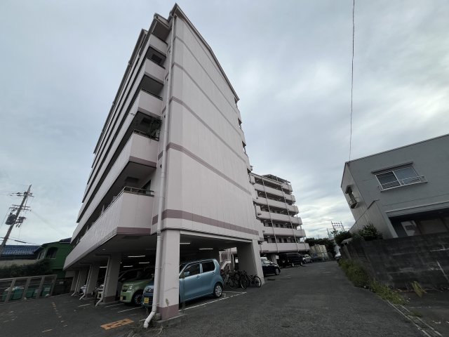ロジュマン泉佐野の外観