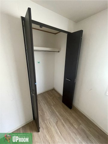 シルキーハウス Bの玄関