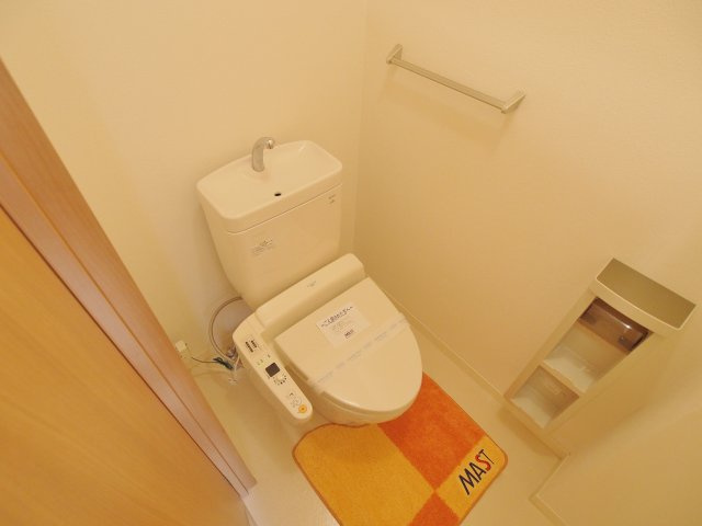 広島市安芸区船越２丁目のアパートのトイレ