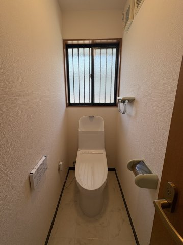 和泉市いぶき野2丁目戸建のトイレ