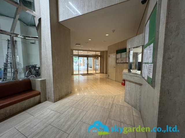 藤沢ダイカンプラザのエントランス|建物の内部です