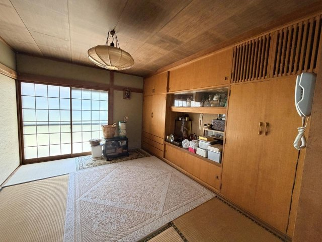 白石２丁目　現況渡し 接道なしの中古住宅の和室