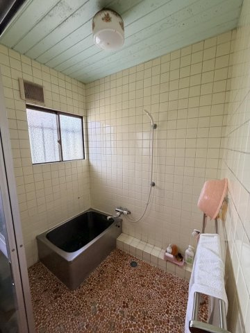 白石２丁目　現況渡し 接道なしの中古住宅の浴室