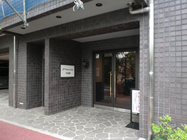 板橋区大谷口上町の賃貸マンションのエントランス