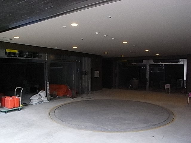 板橋区大谷口上町の賃貸マンションの駐車場