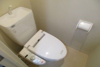 板橋区大谷口上町の賃貸マンションのトイレ|同仕様