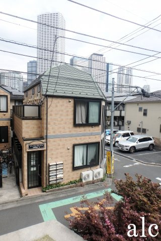 アーバンプレイス中野坂上Aのエントランス