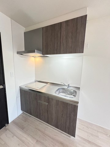 尼崎市三反田町２丁目のアパートのキッチン
