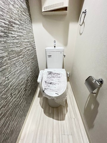 尼崎市三反田町２丁目のアパートのトイレ