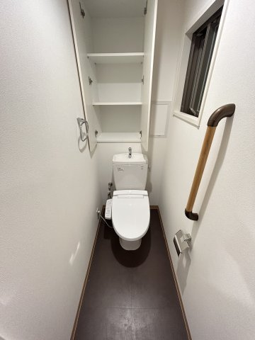 カスタリア上町台の玄関