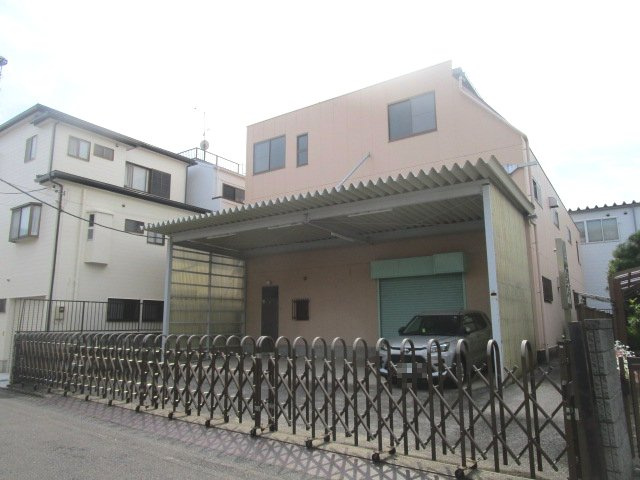 足立区西新井４丁目の倉庫