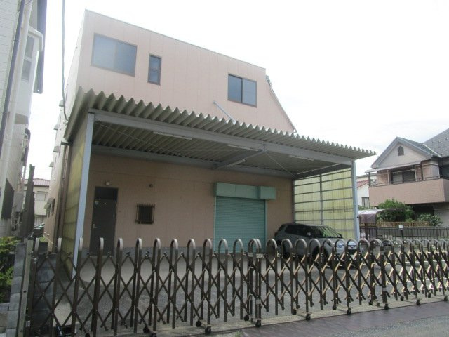 足立区西新井４丁目の倉庫