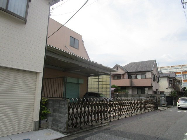 足立区西新井４丁目の倉庫