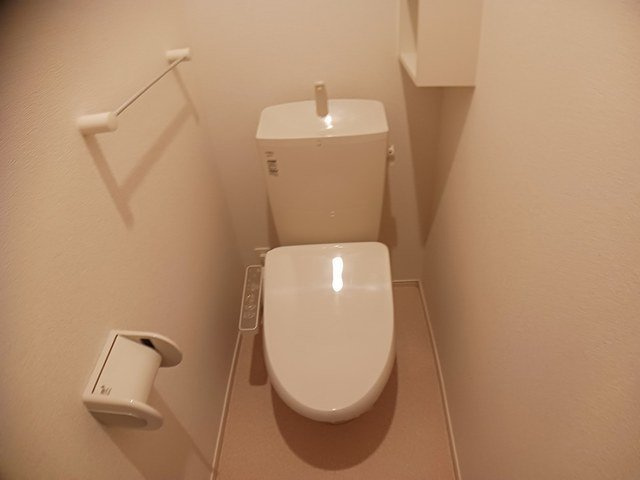【トイレ】 | モントレア藤阪 | ゆったりとした空間のトイレです