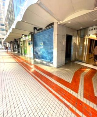 大阪駅前第３ビルのエントランス