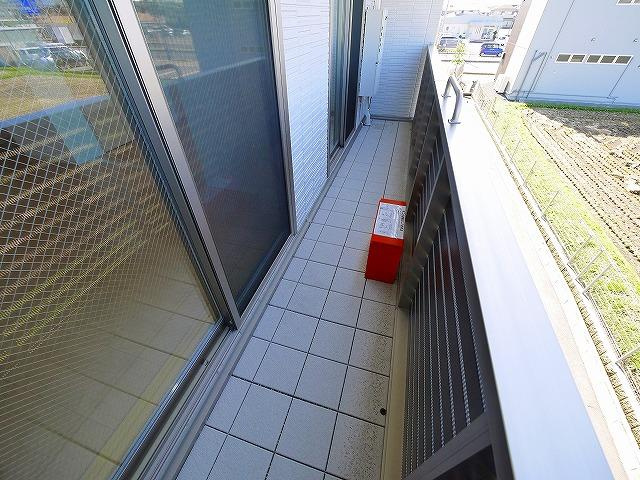 クオレールのバルコニー|広いバルコニーでお洗濯にも困りません