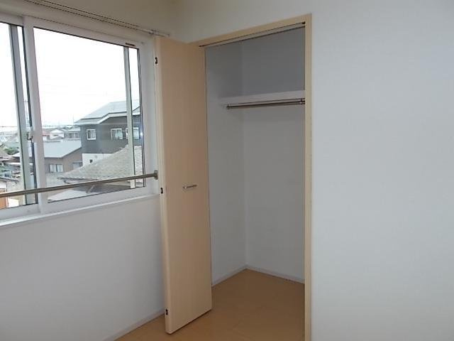 エスポワール石岡の収納|大きなものも収納できそうです