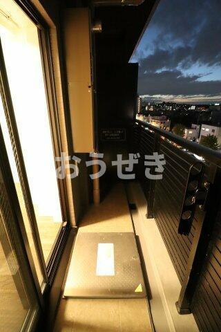 ＧＥＮＯＶＩＡ新子安のバルコニー