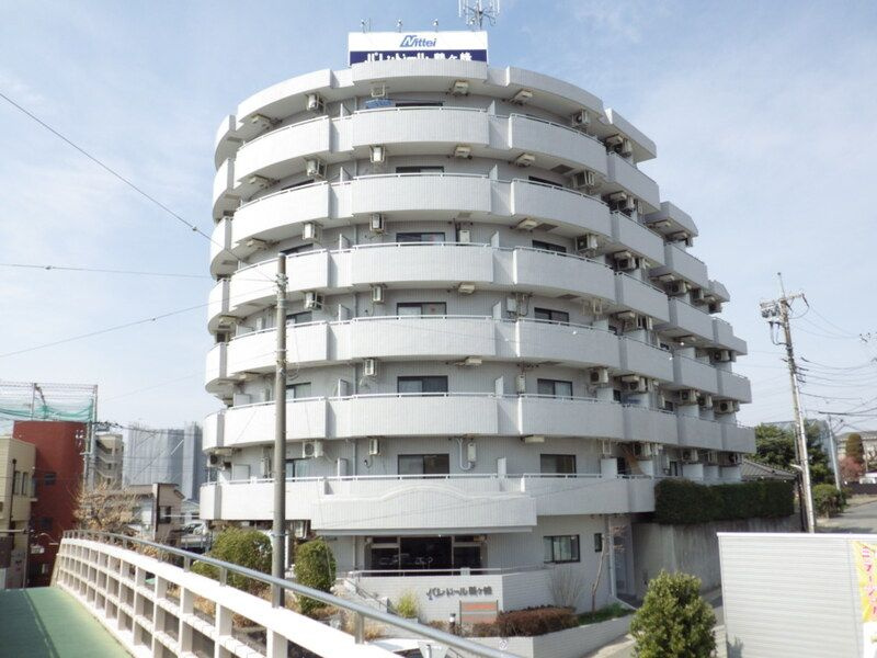 横浜市旭区鶴ケ峰本町２丁目の賃貸マンションの外観