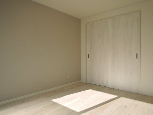 【寝室】
