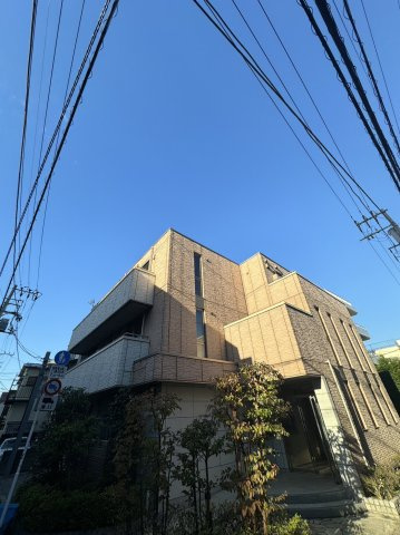シャンブル向丘の外観