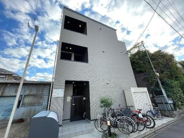 プランドール平安通の外観