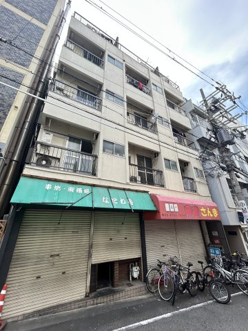 高津サンハイツの外観