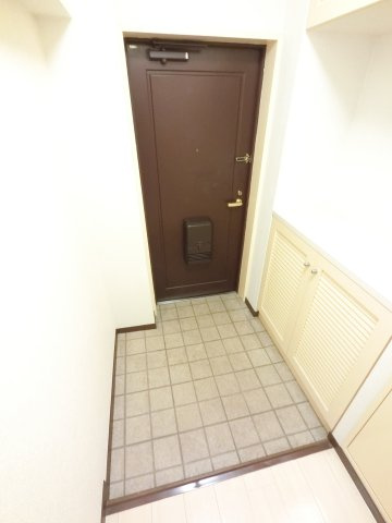 アーバンエクセル蘇我の玄関