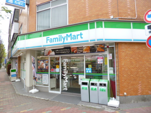 Ｃｈｅｚ－Ｍｏｉ多摩川Ａ棟のその他|ファミリーマート下丸子駅南店