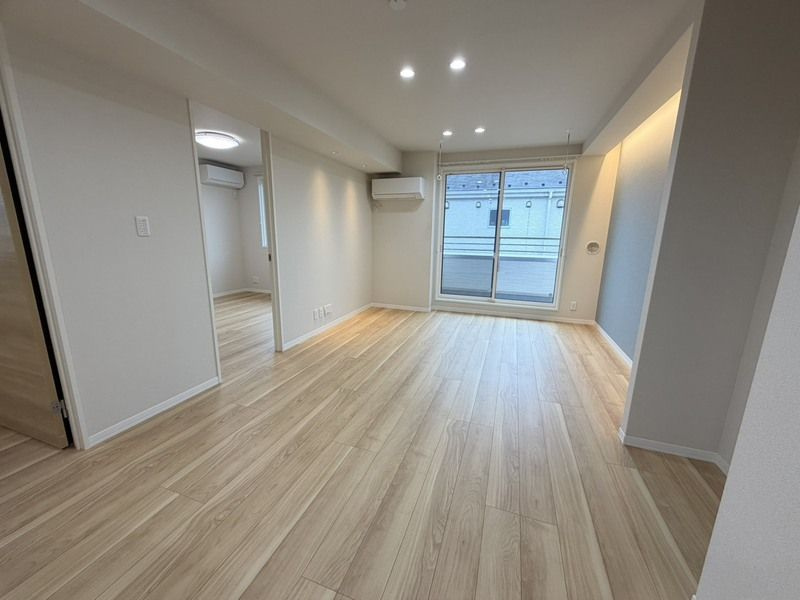 Urban　Suites　Kunitachiの居間・リビング