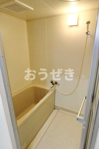 コンフォール北寺尾の浴室