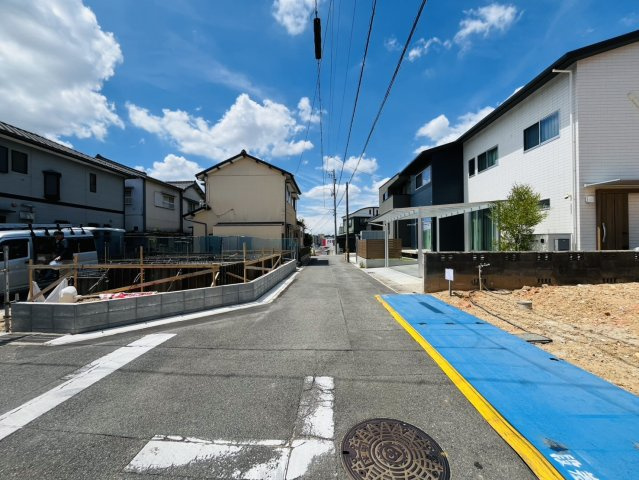 東海市荒尾町泉8番50『仲介手数料無料』新築一戸建て・建売の前面道路含む現地写真
