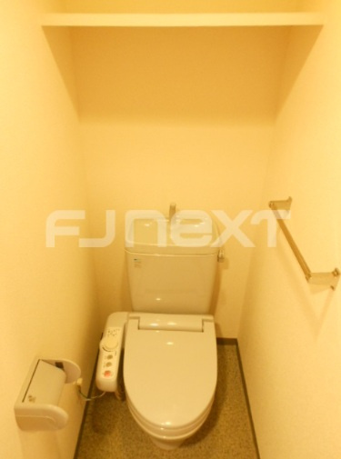練馬区中村北１丁目の賃貸マンションのトイレ