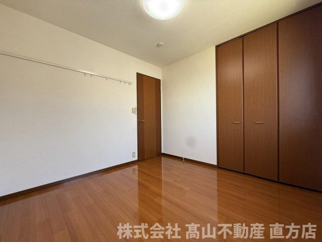 北九州市八幡西区木屋瀬５丁目のアパートの寝室