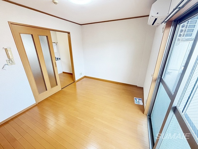 シャイン王子神谷の洋室|居室です☆