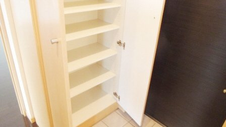 Ｓ－ＦＯＲＴ西船橋の玄関|シンプルで使いやすい玄関です