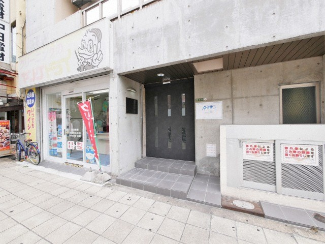 オーキッドコート天神橋のエントランス
