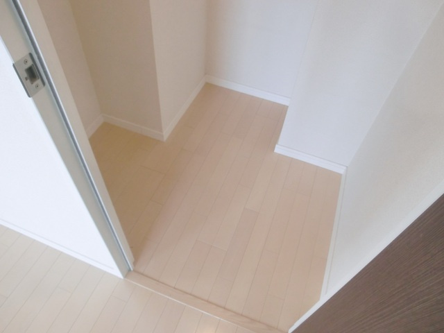 リーフコンフォート新小岩の収納|ウォークインクローゼット。
