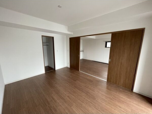 PURE RESIDENCE 名駅南の寝室