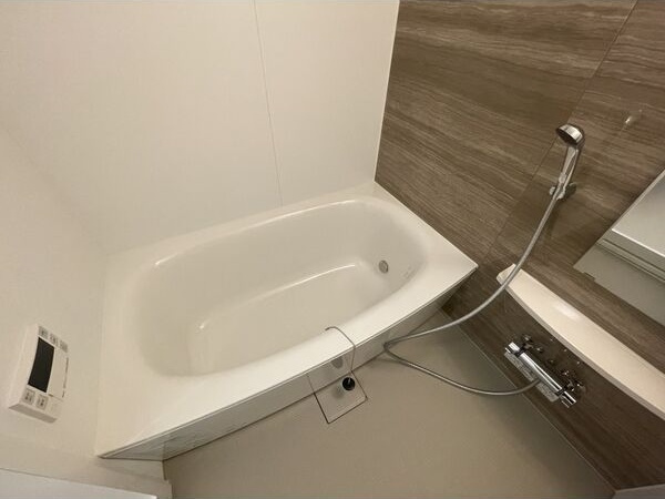 PURE RESIDENCE 名駅南の浴室