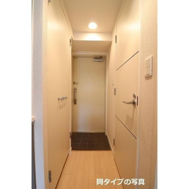 ＫＤＸレジデンス早稲田鶴巻の玄関