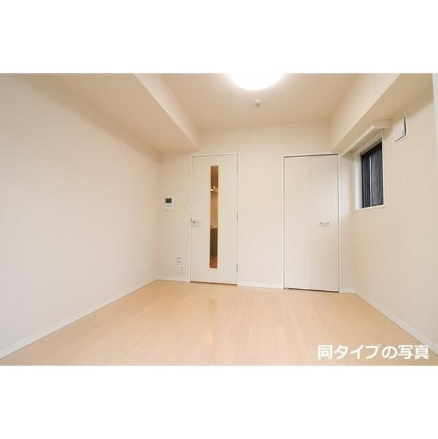ＫＤＸレジデンス早稲田鶴巻の居間・リビング