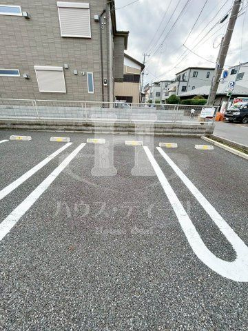 【駐車場】 | コンフォール | 駐車場に車を止められます