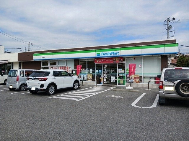 【周辺】 | トイロハイツ藤Ⅰ | ファミリーマート甲府貢川店まで700m