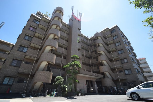 リアライズ市川原木の外観|大型賃貸マンションです☆