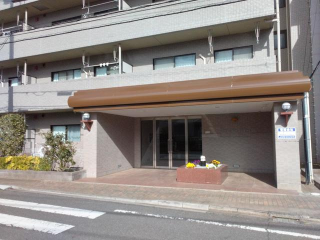 オーチャードハウスのエントランス