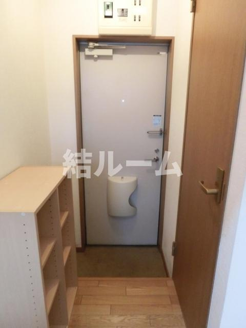 板橋区富士見町のアパートの玄関