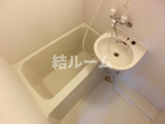 板橋区富士見町のアパートの浴室
